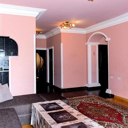 Angel Apartments Erevan Esterno foto