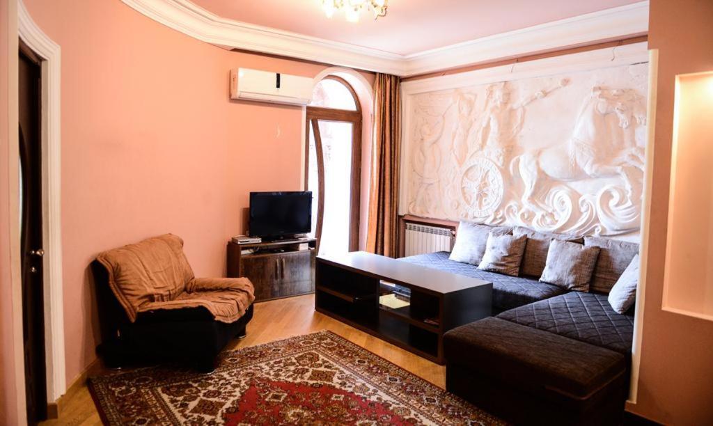 Angel Apartments Erevan Esterno foto